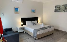Bendigo High St Motel - Kitchenette In Each Room